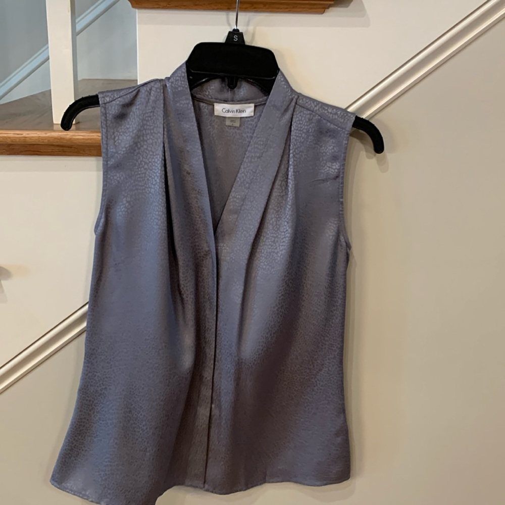 Silky gray dressy blouse in good condition